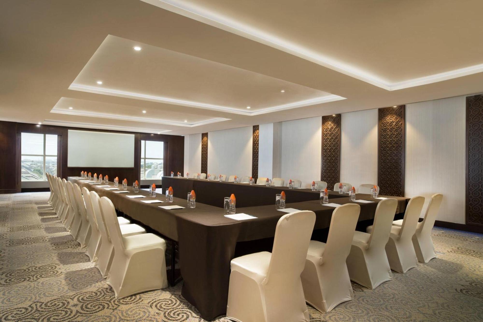 Four Points By Sheraton Macasar Exterior foto