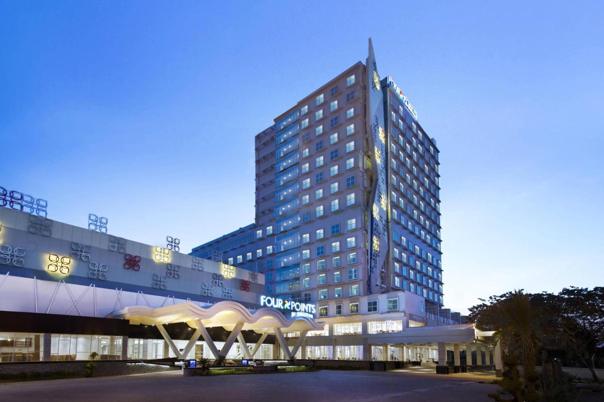Four Points By Sheraton Macasar Exterior foto